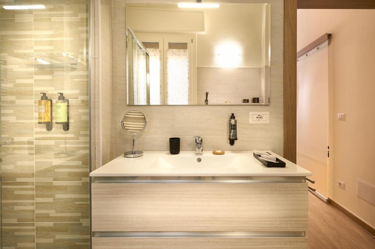 D'Azeglio 62 Luxury Rooms โบโลญญา ภายนอก รูปภาพ
