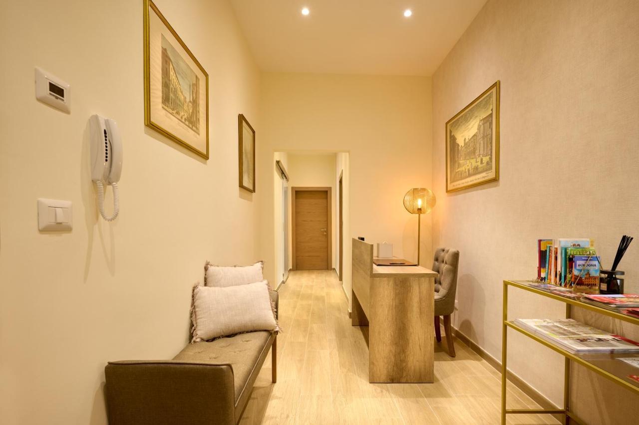 D'Azeglio 62 Luxury Rooms โบโลญญา ภายนอก รูปภาพ