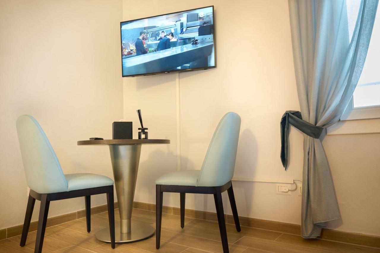 D'Azeglio 62 Luxury Rooms โบโลญญา ภายนอก รูปภาพ