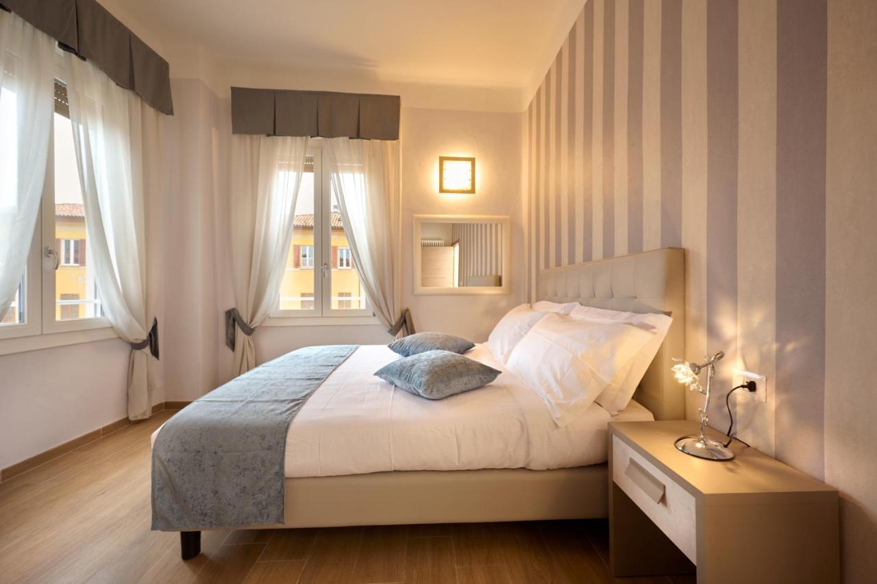 D'Azeglio 62 Luxury Rooms โบโลญญา ภายนอก รูปภาพ