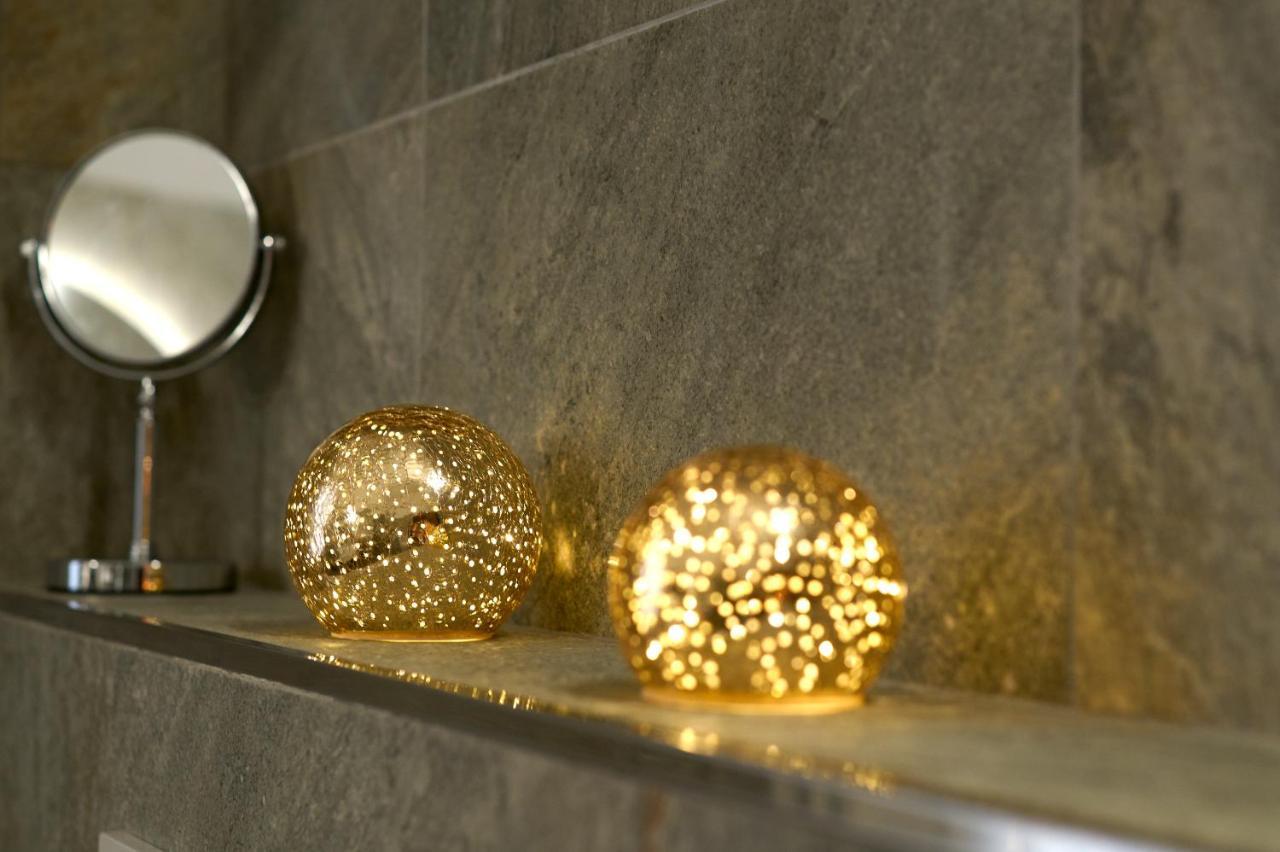 D'Azeglio 62 Luxury Rooms โบโลญญา ภายนอก รูปภาพ