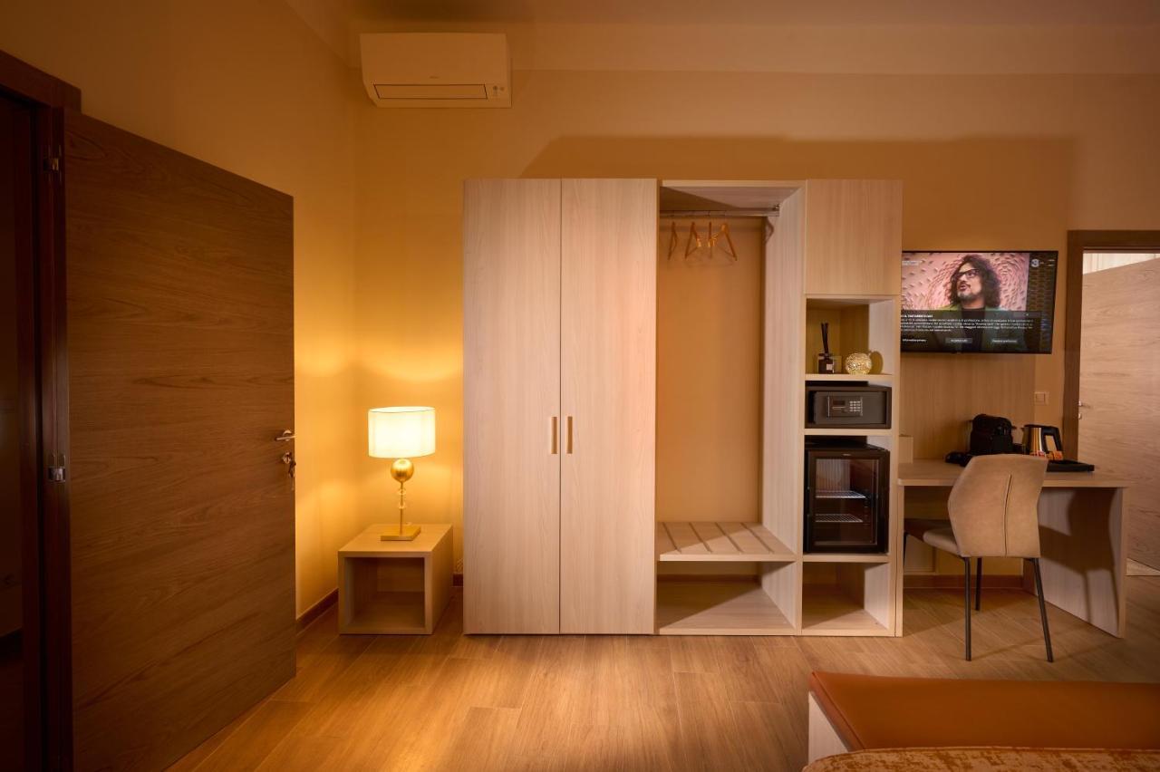 D'Azeglio 62 Luxury Rooms โบโลญญา ภายนอก รูปภาพ